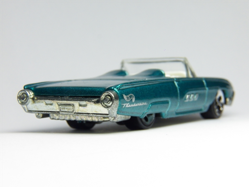 Illustration for article titled Hotwheels 1963 Ford Thunderbird